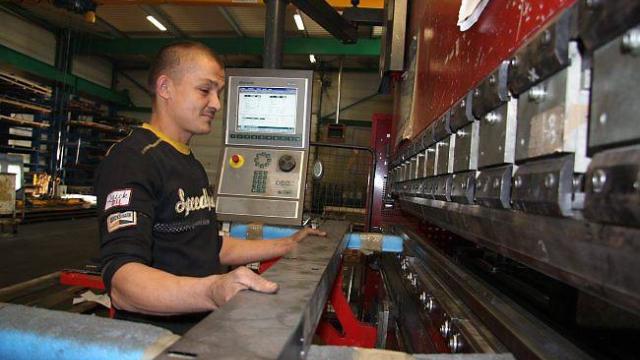 PLIEUR EN METALLERIE