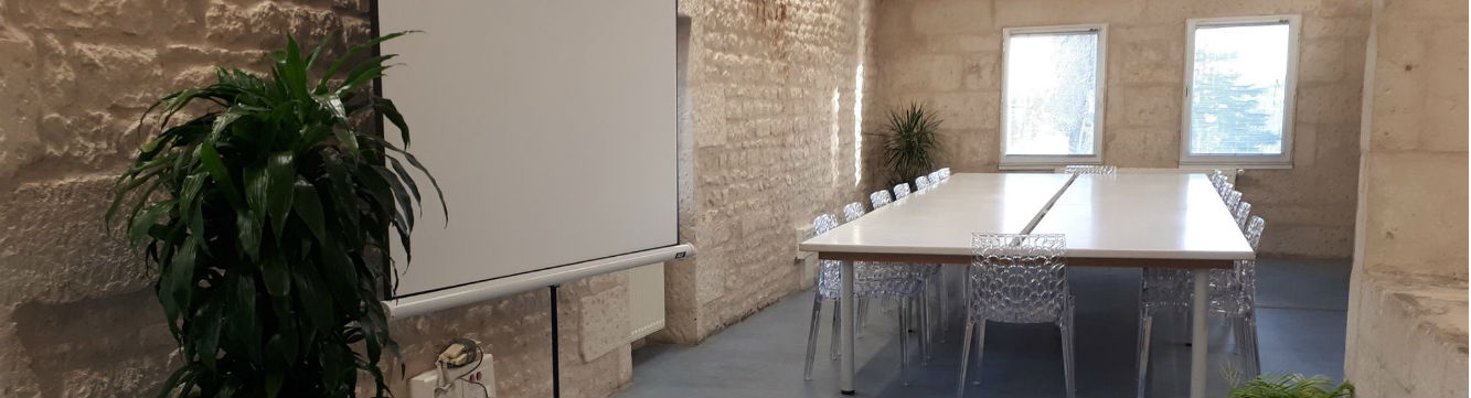 Intérieur de la nouvelle salle de formation au sein de l'agence d'emploi Niort intérim